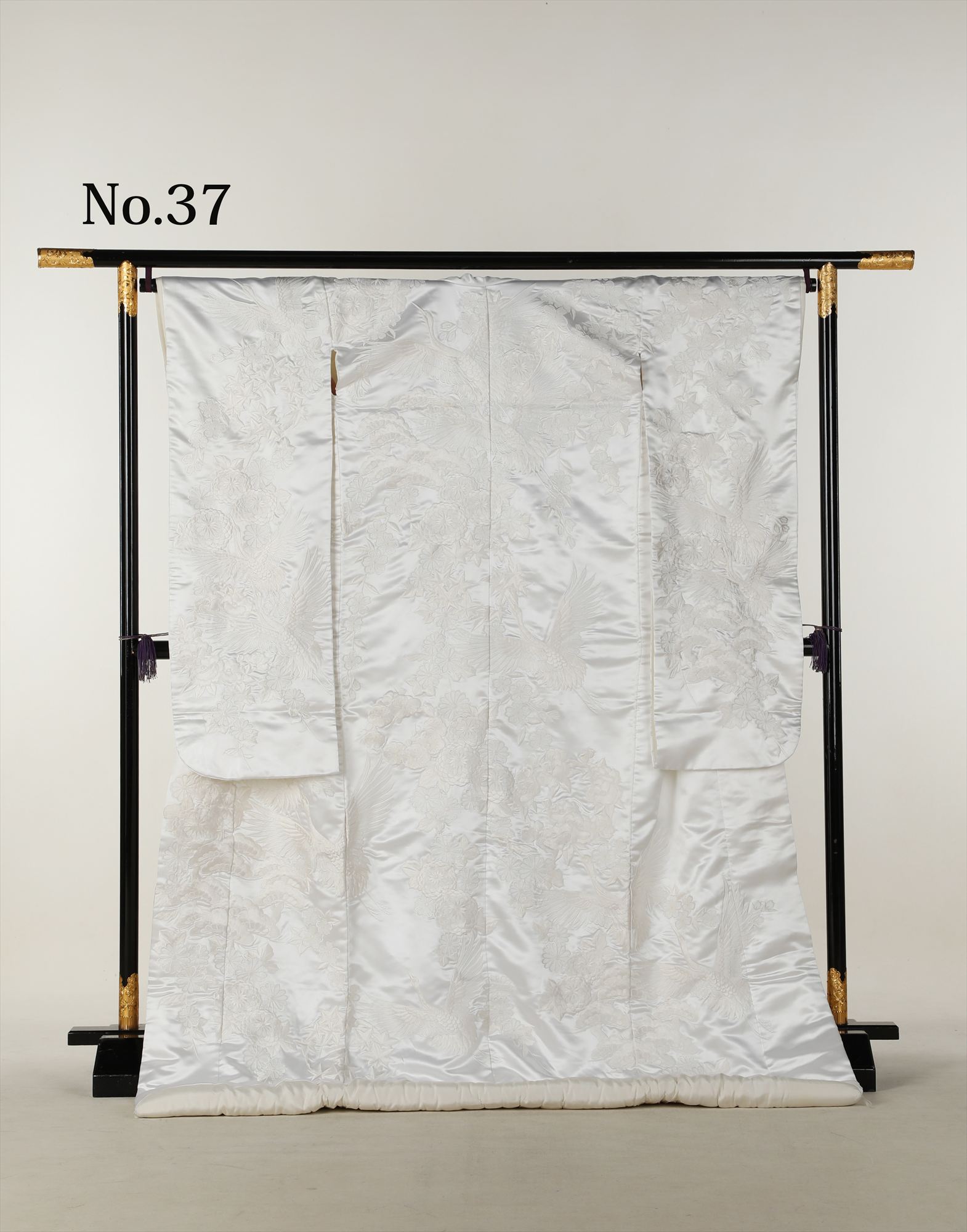 和装 白無垢 No.37｜白繻子地・鳳凰と牡丹の総刺繍柄