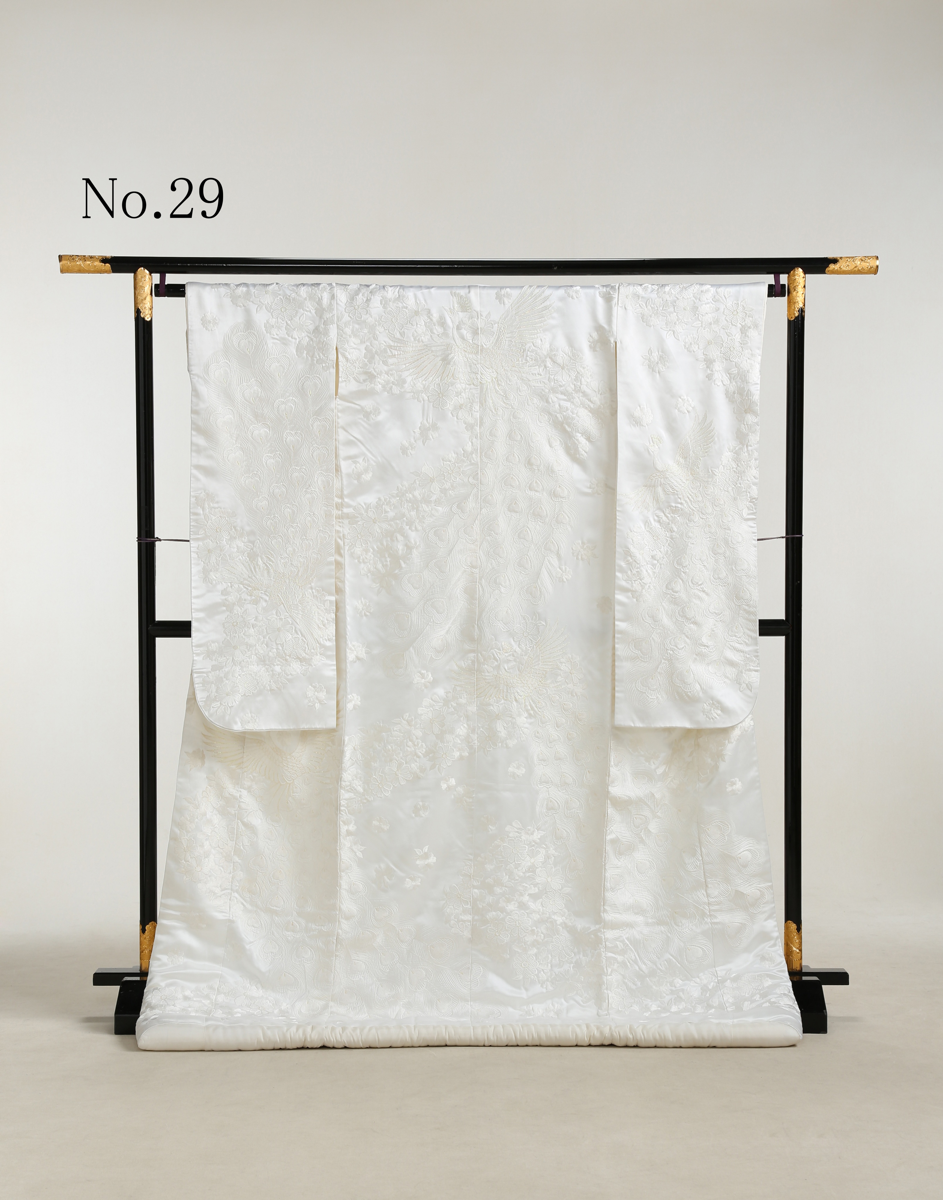 和装 白無垢 No.29｜白繻子地・鳳凰と牡丹の総刺繍柄