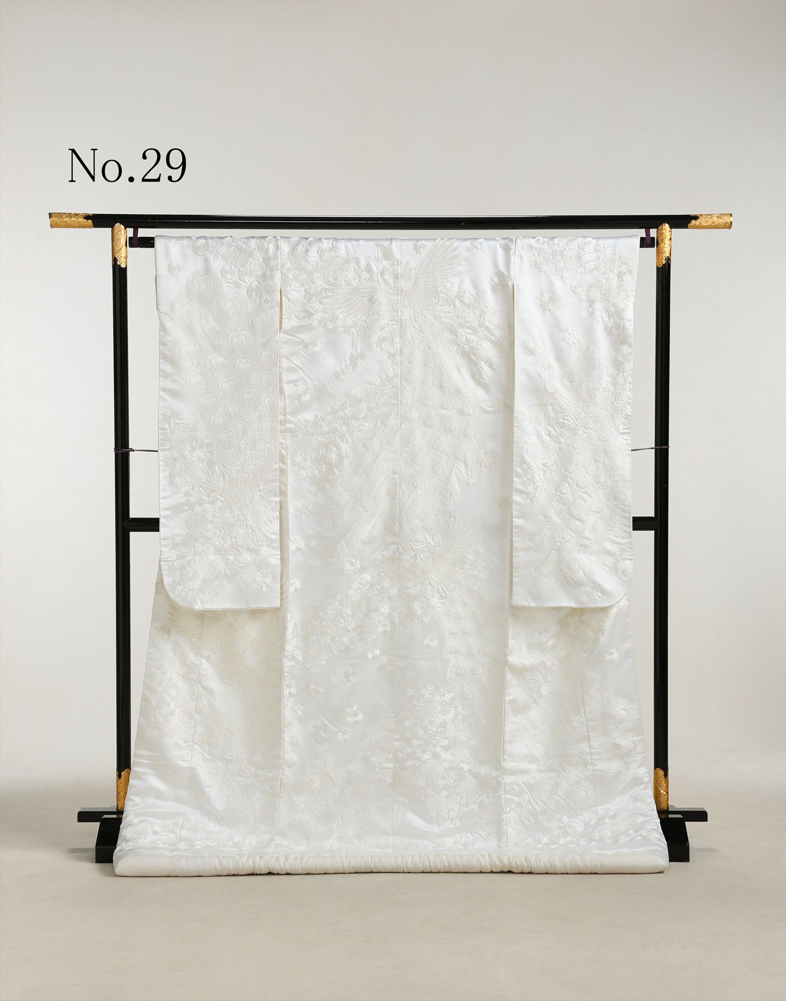 和装 白無垢 No.29｜白繻子地・鳳凰と牡丹の総刺繍柄