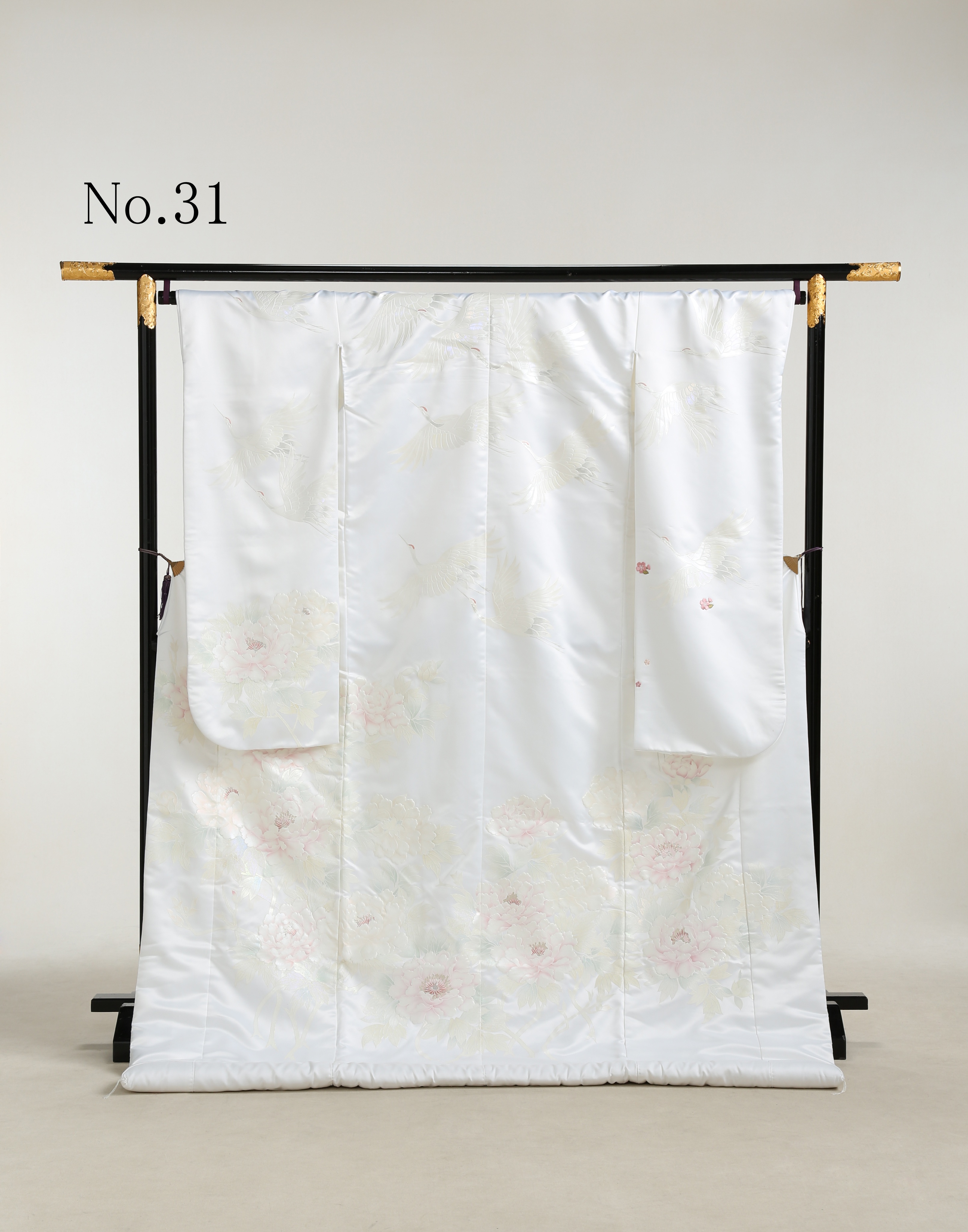 和装 白無垢 No.31｜白地・鶴と牡丹柄・淡いピンクの色差し入り