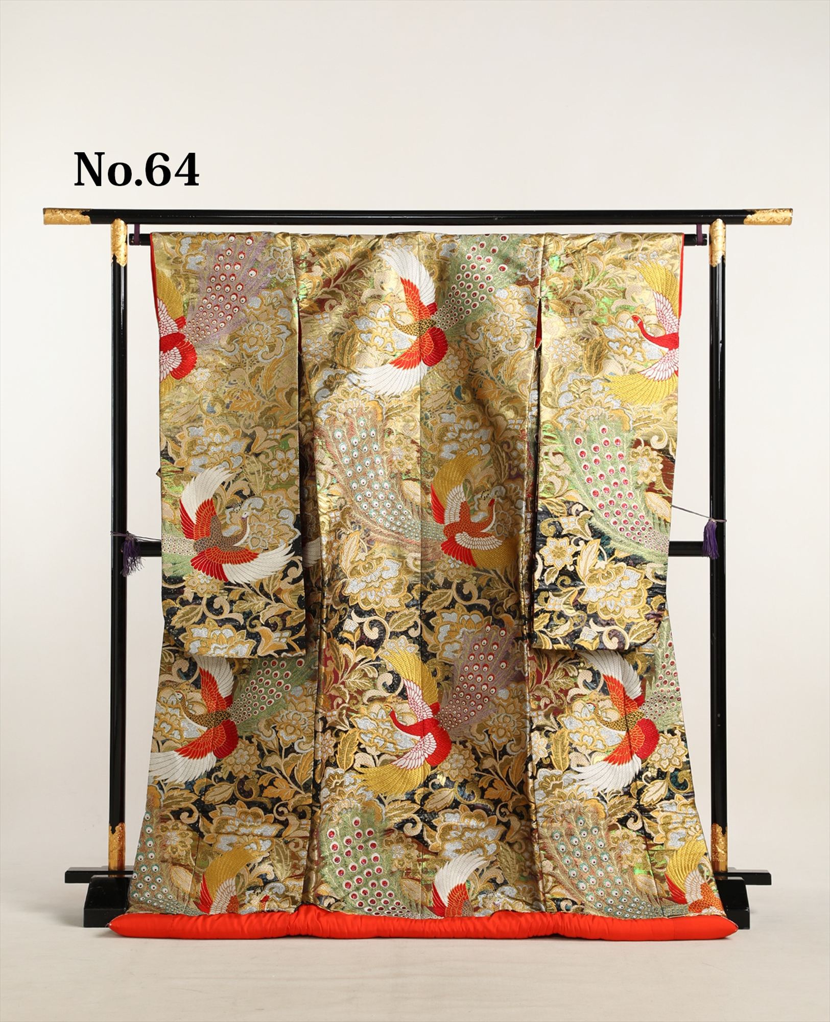 和装 色打掛 No.64｜金地に孔雀と唐草の総柄