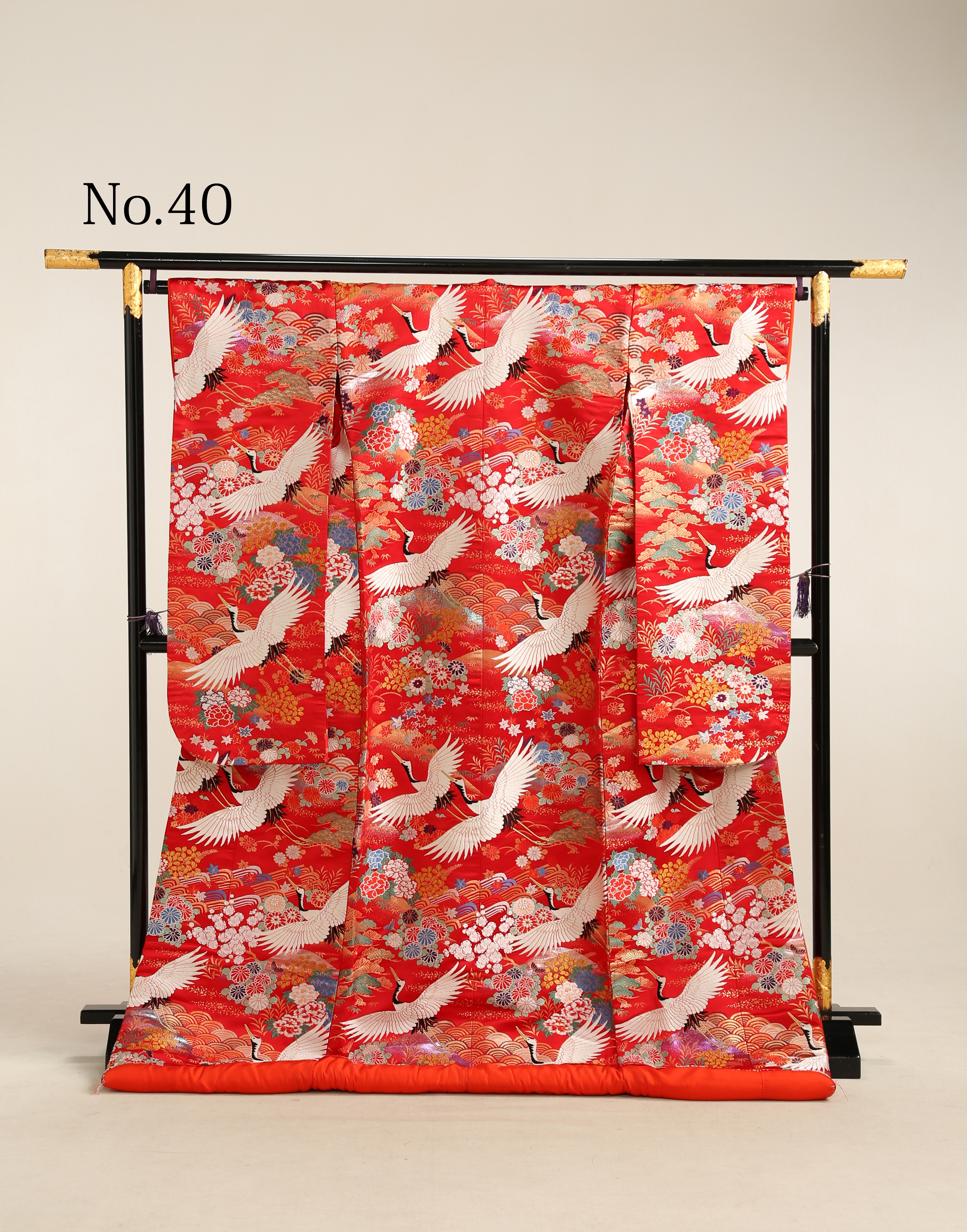 和装 色打掛 No.40｜赤地に鶴・松・菊花