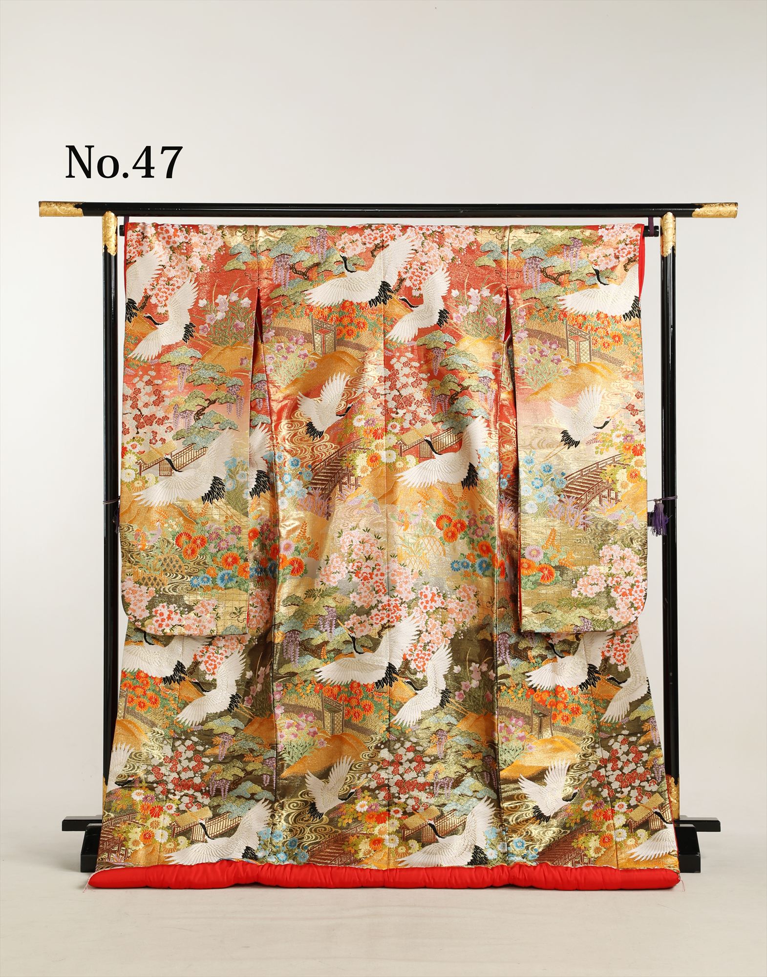 和装 色打掛 No.47｜赤金地に鶴・橋・桜