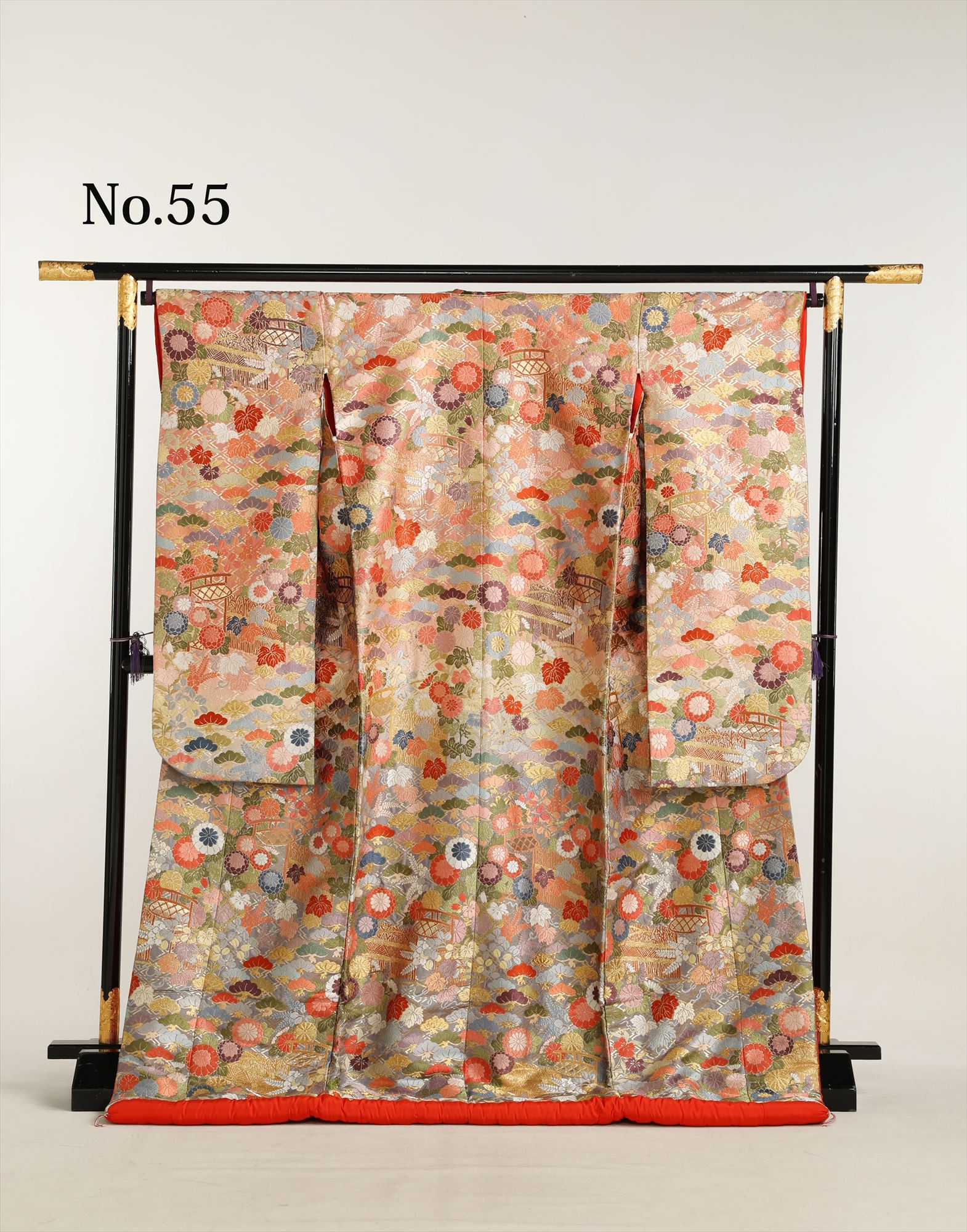 和装 色打掛 No.55｜淡い色調に菊花と御所車の総柄