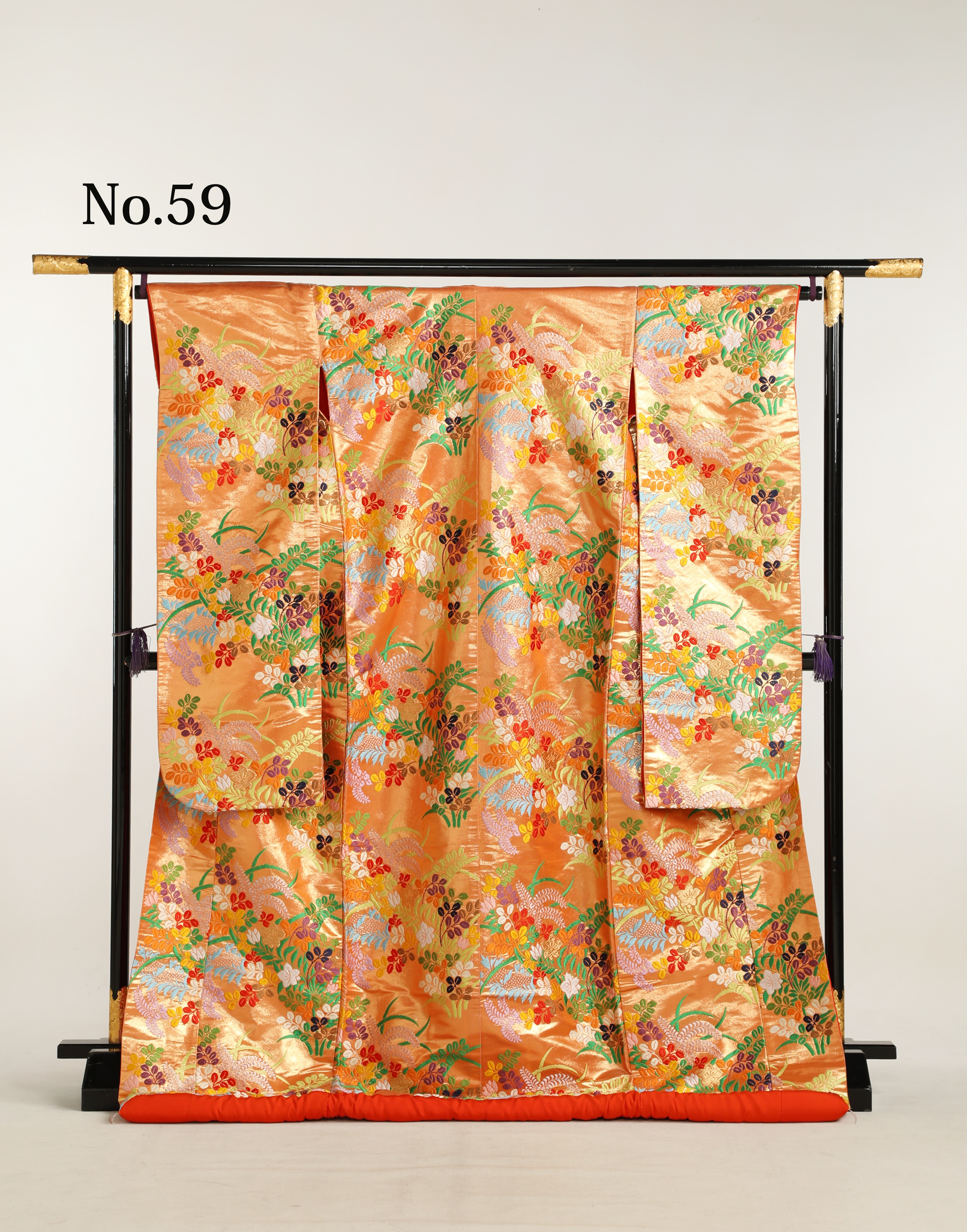 和装 色打掛 No.59｜オレンジ地に萩・菊の折枝模様