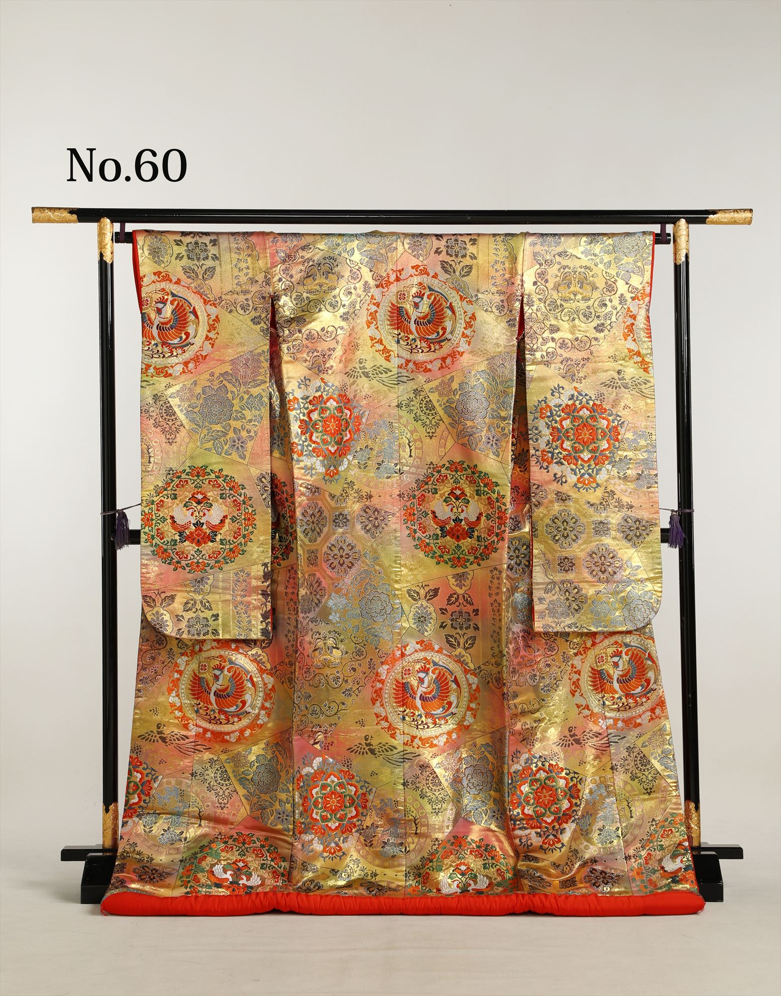 和装 色打掛 No.60｜金地に鳳凰と花丸文の幾何学構成